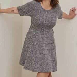 TORRID GOTH GRAY MINI STUDIO DOUBLE KNIT SKATER SHORT SLEEVE DRESS 2 2X 18 20